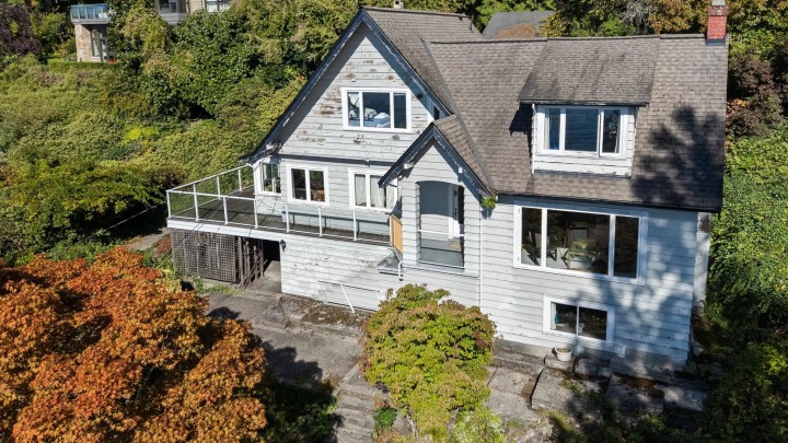 Photo 27 at 3721 Sunset Lane, West Bay, West Vancouver