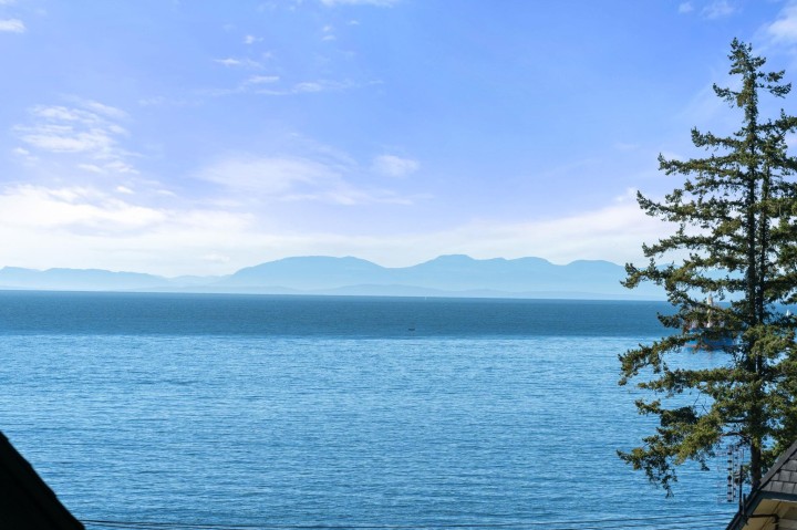 Photo 16 at 3721 Sunset Lane, West Bay, West Vancouver