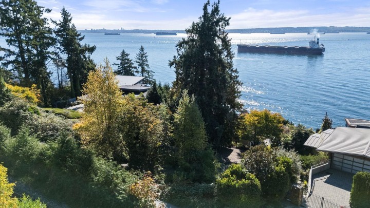 Photo 34 at 3721 Sunset Lane, West Bay, West Vancouver