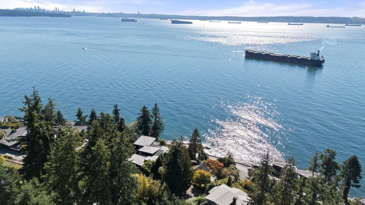 Photo 18 at 3721 Sunset Lane, West Bay, West Vancouver