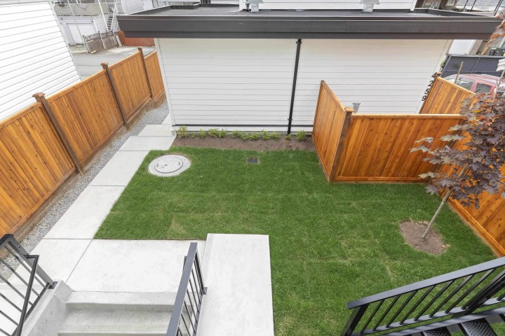 Photo 6 at 2 - 4257 Beatrice Street, Victoria VE, Vancouver East