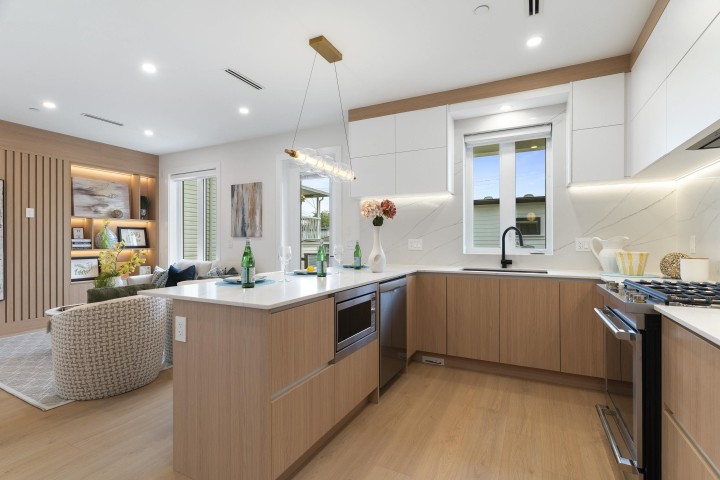 Photo 17 at 2 - 4257 Beatrice Street, Victoria VE, Vancouver East