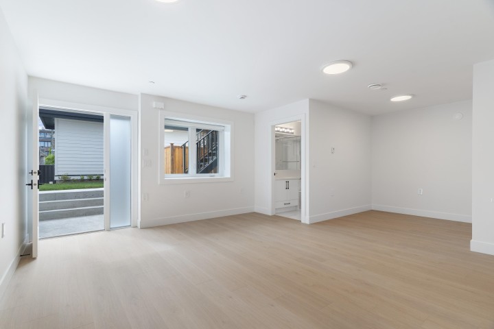 Photo 31 at 2 - 4257 Beatrice Street, Victoria VE, Vancouver East