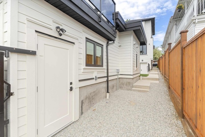 Photo 39 at 2 - 4257 Beatrice Street, Victoria VE, Vancouver East