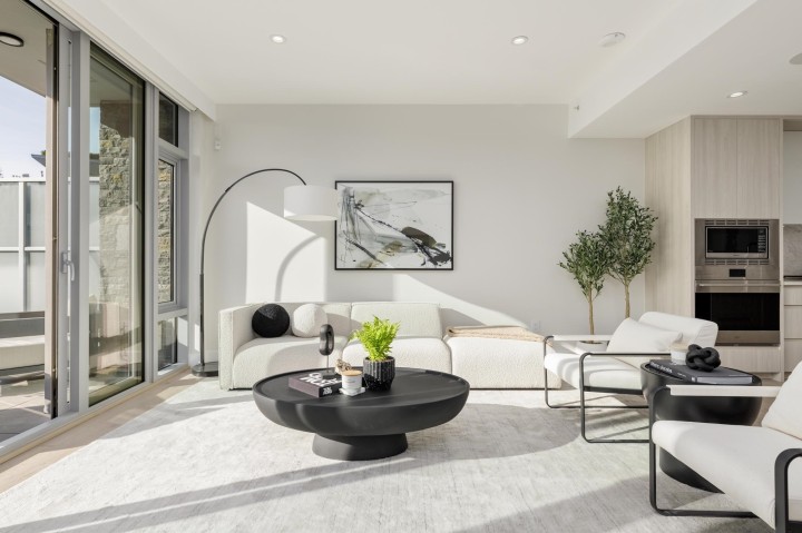 Photo 2 at 790 Arthur Erickson Place, Park Royal, West Vancouver