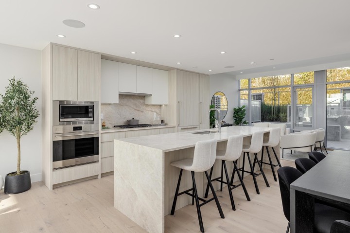 Photo 6 at 790 Arthur Erickson Place, Park Royal, West Vancouver