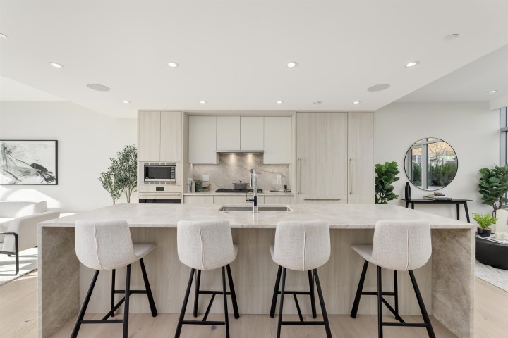 Photo 7 at 790 Arthur Erickson Place, Park Royal, West Vancouver