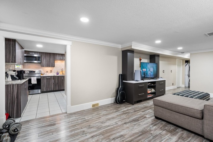 Photo 32 at 5516 Clarendon Street, Collingwood VE, Vancouver East