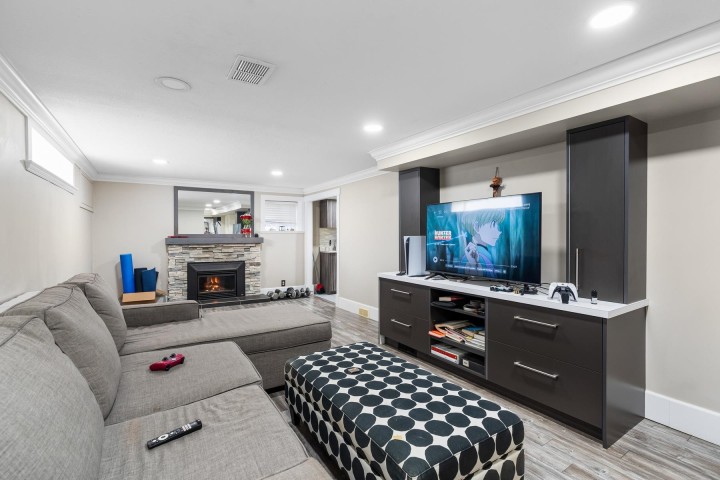 Photo 33 at 5516 Clarendon Street, Collingwood VE, Vancouver East