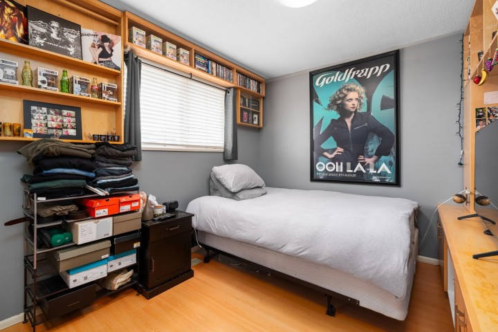 Photo 19 at 5516 Clarendon Street, Collingwood VE, Vancouver East