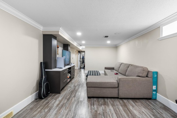 Photo 31 at 5516 Clarendon Street, Collingwood VE, Vancouver East