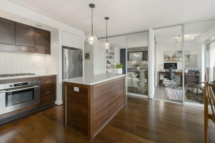 Photo 3 at 503 - 1055 Homer Street, Yaletown, Vancouver West