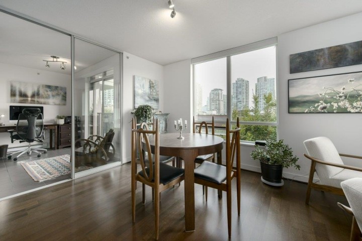 Photo 8 at 503 - 1055 Homer Street, Yaletown, Vancouver West