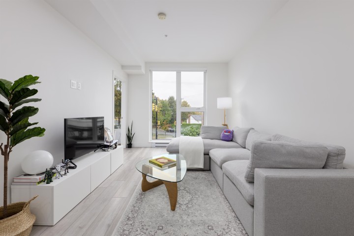 Photo 1 at 204 - 979 E 19th Avenue, Fraser VE, Vancouver East