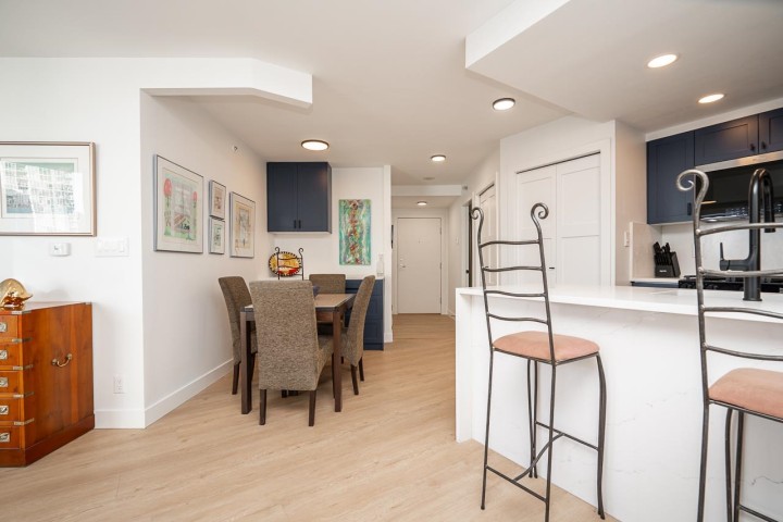 Photo 9 at 906 - 189 Davie Street, Yaletown, Vancouver West