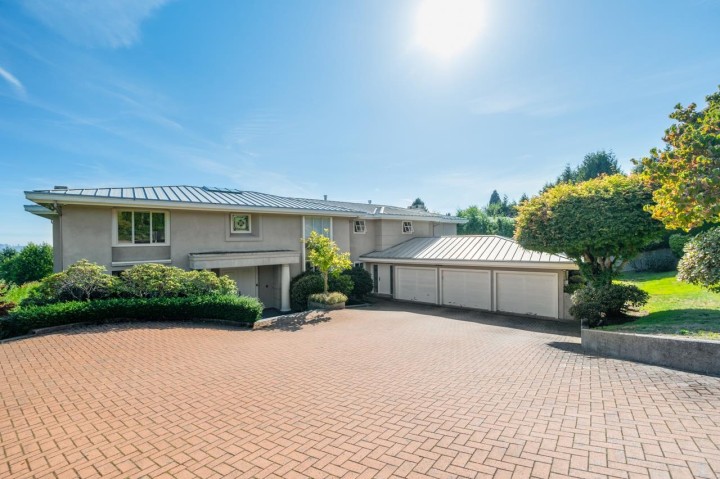 Photo 2 at 620 Knockmaroon Road, British Properties, West Vancouver