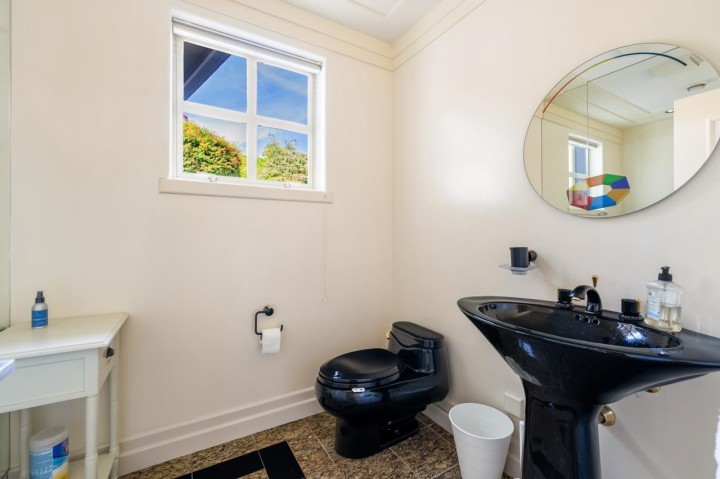 Photo 13 at 620 Knockmaroon Road, British Properties, West Vancouver