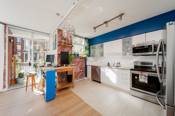 Photo 1 at 420 - 4028 Knight Street, Knight, Vancouver East