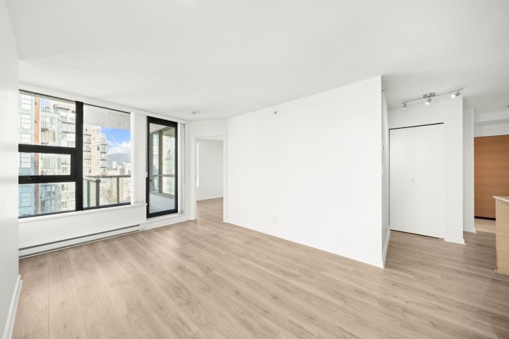 Photo 13 at 2701 - 928 Homer Street, Yaletown, Vancouver West