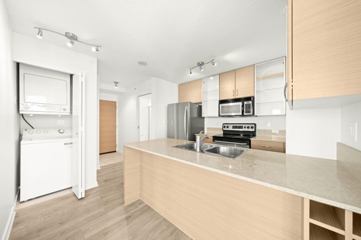 Photo 7 at 2701 - 928 Homer Street, Yaletown, Vancouver West