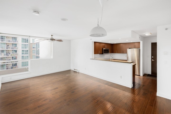 Photo 6 at 503 - 125 Milross Avenue, Downtown VE, Vancouver East