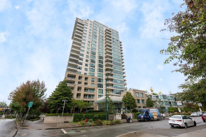 Photo 1 at 503 - 125 Milross Avenue, Downtown VE, Vancouver East