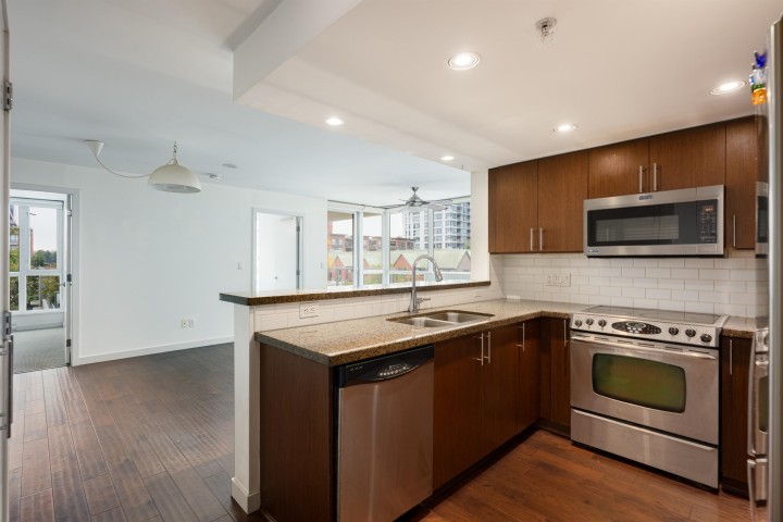 Photo 4 at 503 - 125 Milross Avenue, Downtown VE, Vancouver East