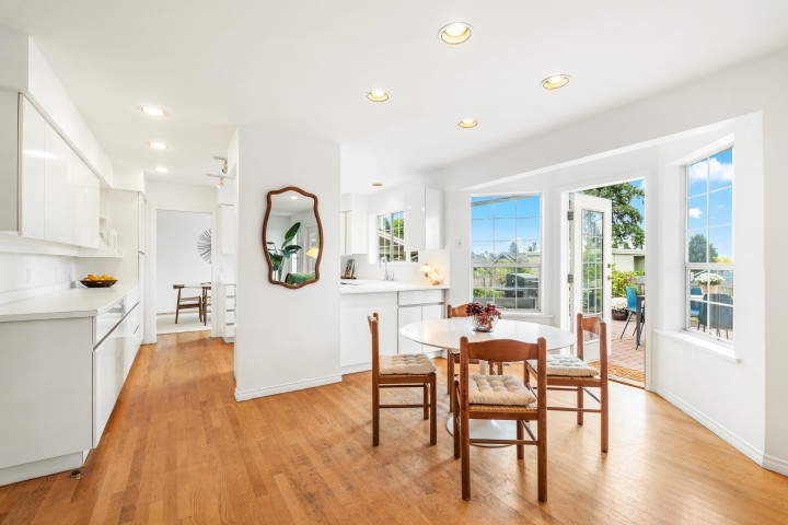 Photo 12 at 2372 Kings Avenue, Dundarave, West Vancouver