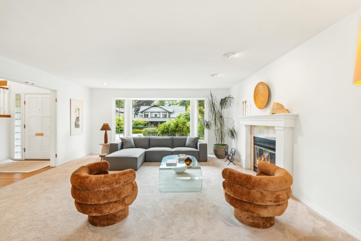 Photo 4 at 2372 Kings Avenue, Dundarave, West Vancouver