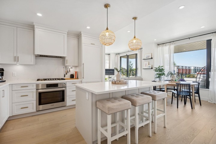 Photo 8 at 510 - 4427 Cambie Street, Cambie, Vancouver West