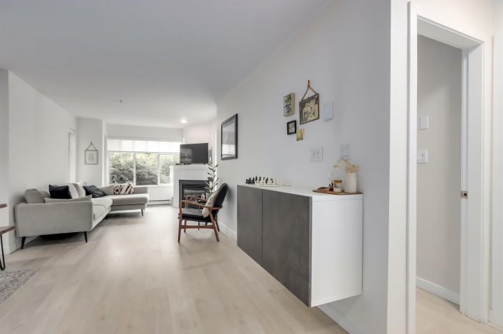 Photo 2 at 104 - 630 Roche Point Drive, Roche Point, North Vancouver