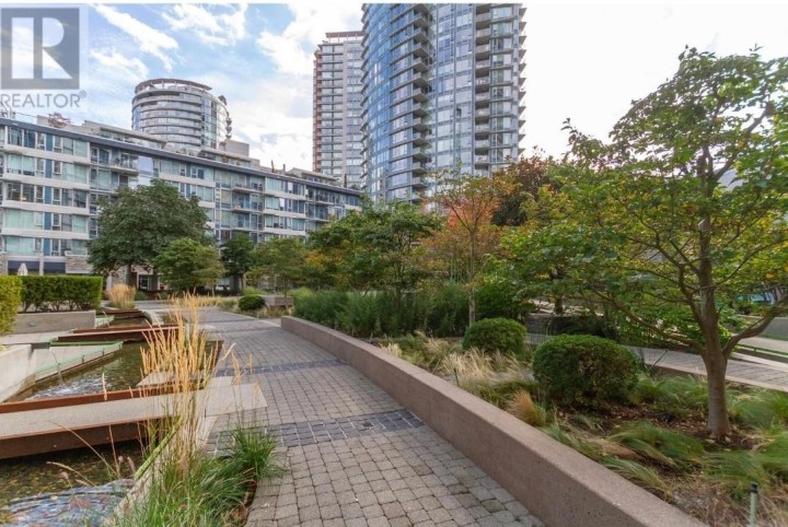 Photo 3 at 801 - 188 Keefer Place, Downtown VW, Vancouver West