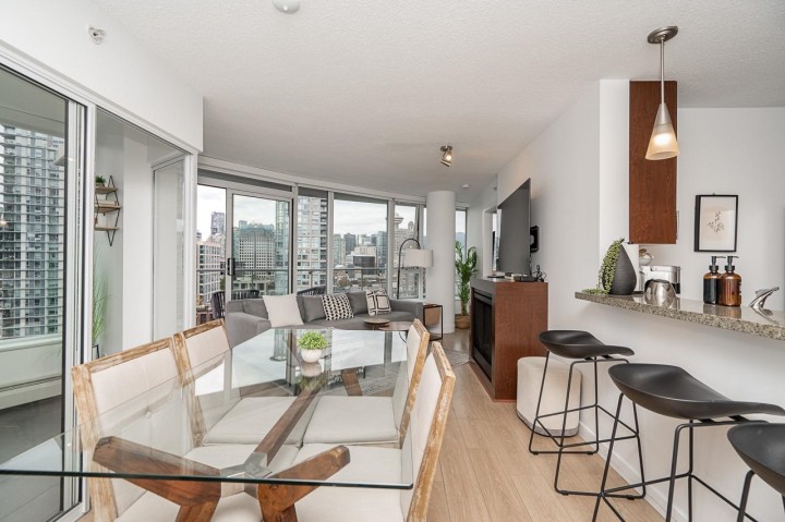 Photo 12 at 2303 - 58 Keefer Place, Downtown VW, Vancouver West