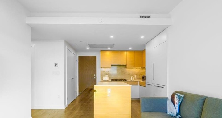 Photo 8 at 2207 - 200 Klahanie Court, Park Royal, West Vancouver