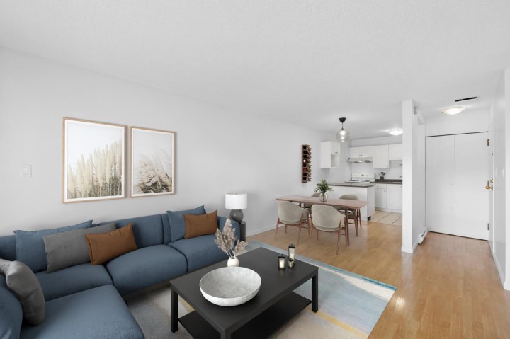 Photo 2 at 215 - 808 8th Avenue, Mount Pleasant VE, Vancouver East