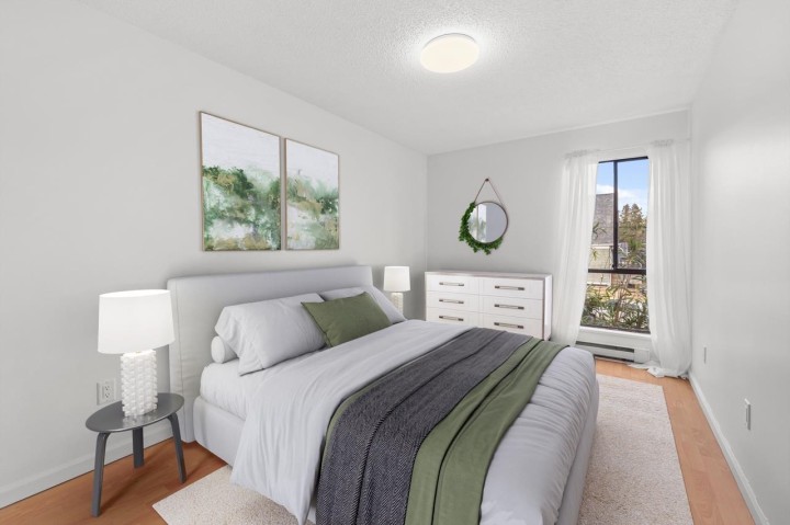 Photo 13 at 215 - 808 8th Avenue, Mount Pleasant VE, Vancouver East