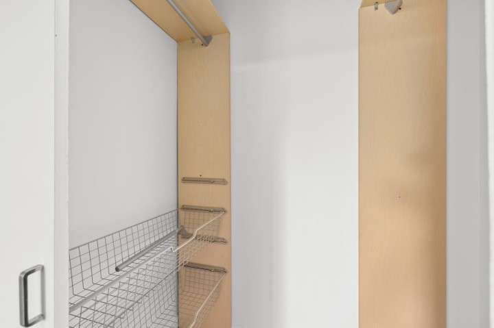 Photo 16 at 215 - 808 8th Avenue, Mount Pleasant VE, Vancouver East