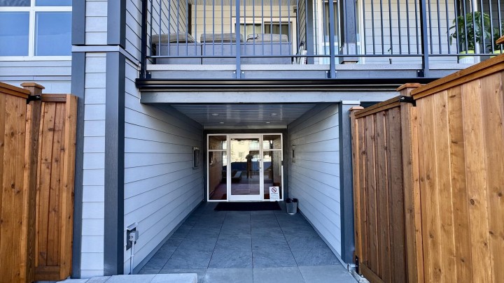 Photo 25 at 215 - 808 8th Avenue, Mount Pleasant VE, Vancouver East