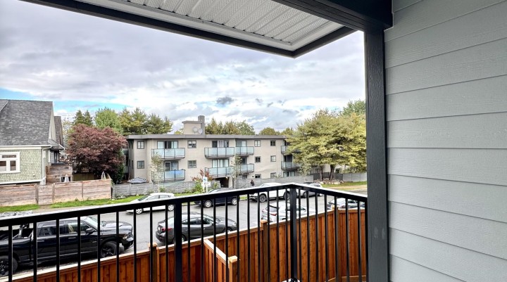 Photo 21 at 215 - 808 8th Avenue, Mount Pleasant VE, Vancouver East