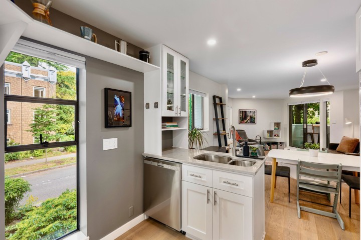 Photo 11 at 101 - 936 Bute Street, West End VW, Vancouver West