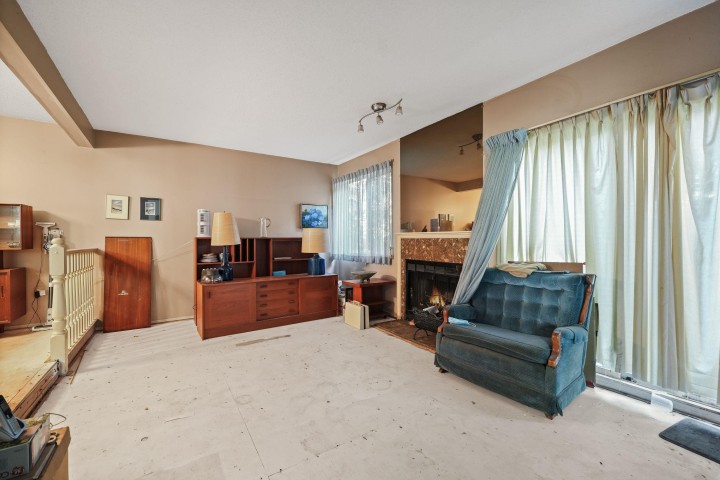 Photo 6 at 1621 Fell Avenue, Mosquito Creek, North Vancouver