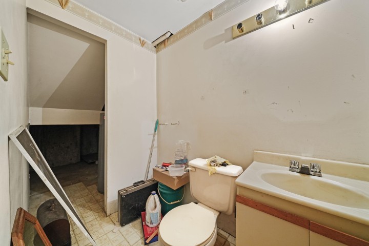 Photo 24 at 1621 Fell Avenue, Mosquito Creek, North Vancouver