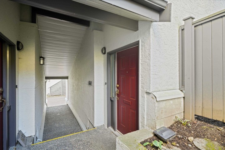 Photo 4 at 1621 Fell Avenue, Mosquito Creek, North Vancouver