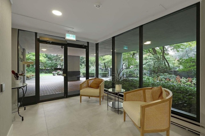 Photo 5 at 1202 - 2115 W 40th Avenue, Kerrisdale, Vancouver West