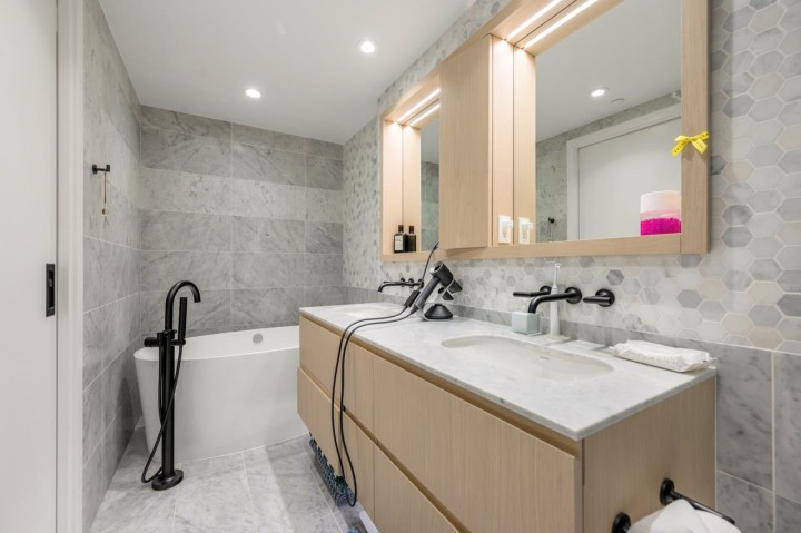 Photo 13 at 901 - 1180 Broughton Street, West End VW, Vancouver West