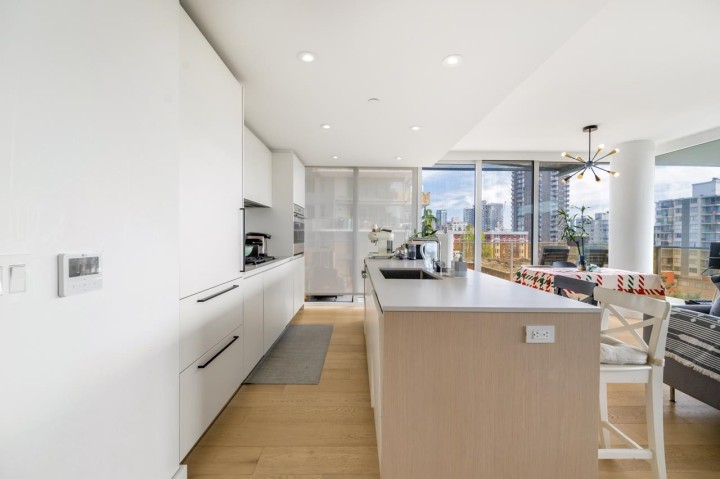 Photo 3 at 901 - 1180 Broughton Street, West End VW, Vancouver West