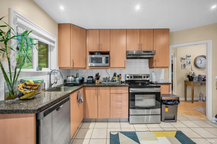 Photo 13 at 1052 Montroyal Boulevard, Canyon Heights NV, North Vancouver