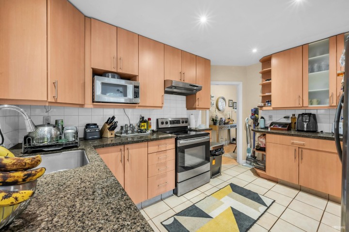 Photo 12 at 1052 Montroyal Boulevard, Canyon Heights NV, North Vancouver