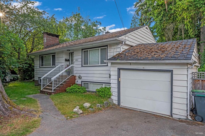 Photo 22 at 1052 Montroyal Boulevard, Canyon Heights NV, North Vancouver