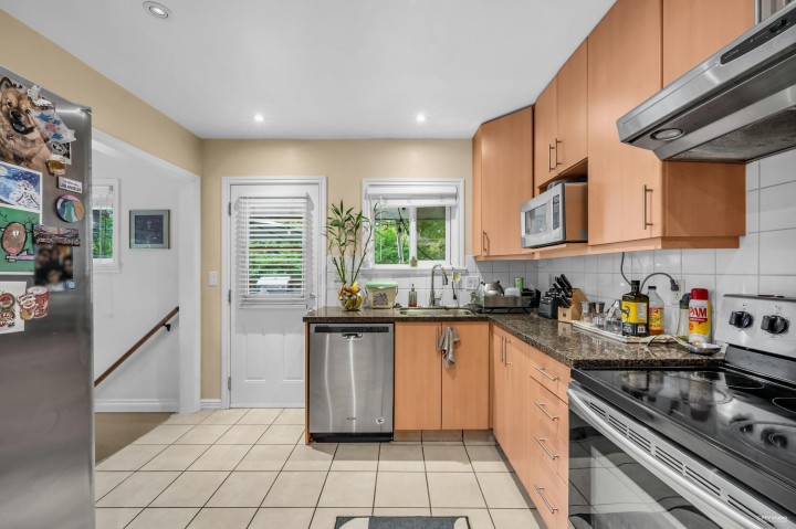 Photo 14 at 1052 Montroyal Boulevard, Canyon Heights NV, North Vancouver